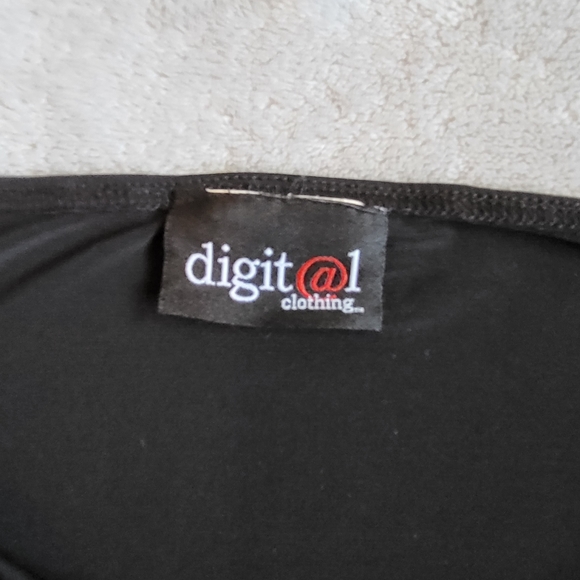 Unique Paisley/Bandana Tank - Picture 2 of 3